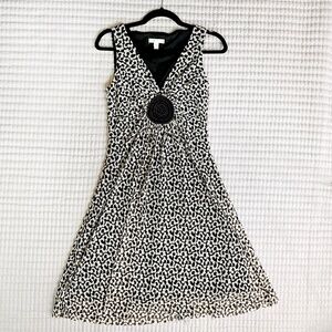 London Times Dress‎ Black White Flower Medallion